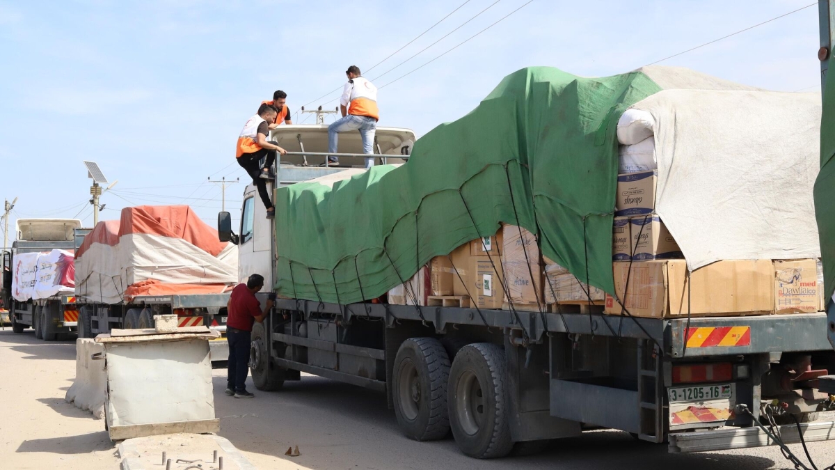 50 aid trucks cross into Gaza from Rafah border post