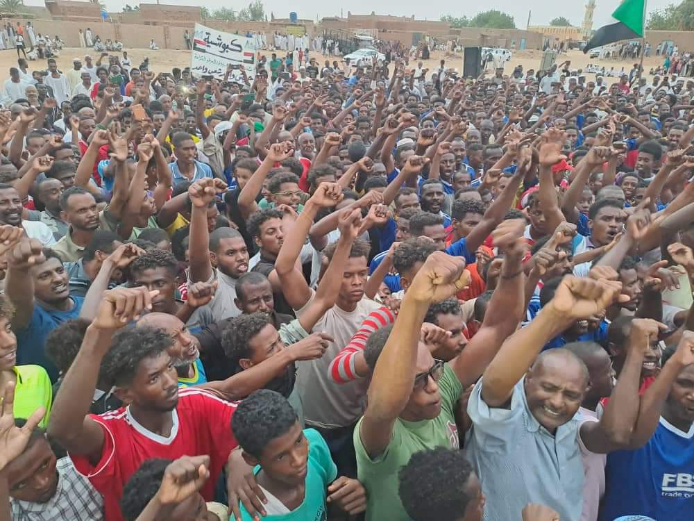 في ملحمة الكرامة وتلبية نداء القوات المسلحة السودانية تخريج مئات المستنفرين