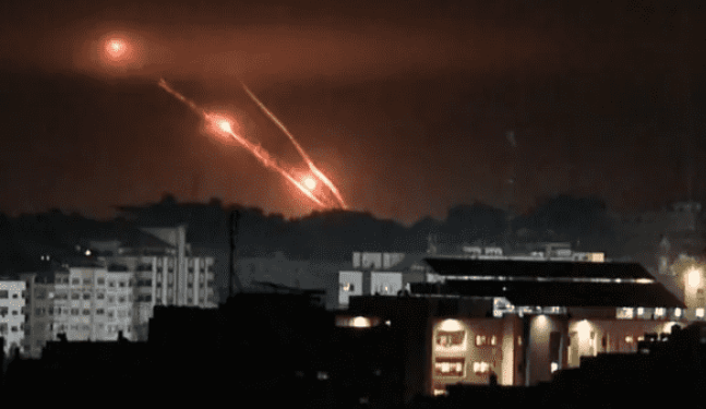 5 أسباب تُمكّن حماس من الاستمرار بإطلاق الصواريخ