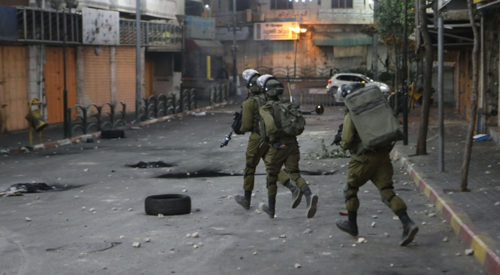 الصحة الفلسطينية: إصابة شاب بالرأس برصاص الاحتلال وحالته خطرة في الخليل