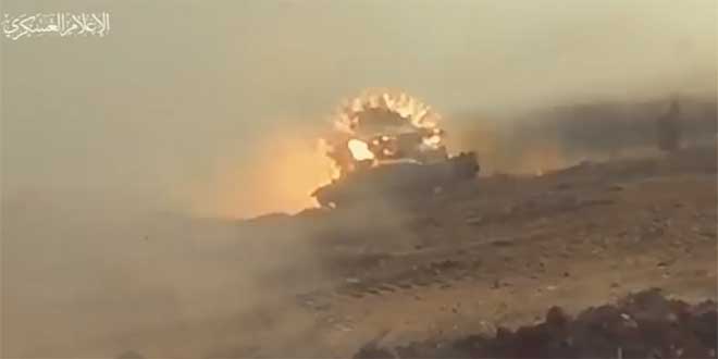 المقاومة الفلسطينية تقضي على عدد من جنود الاحتلال المتوغلة في قطاع غزة وتدمر دبابات له