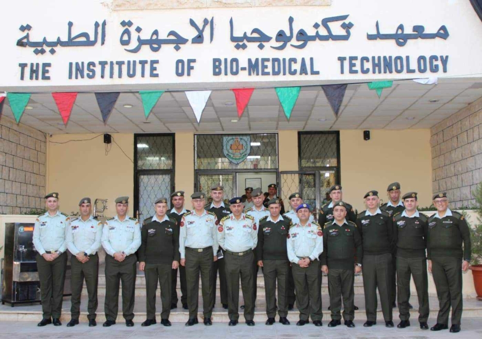 مدير الشؤون الإدارية والقوى البشرية يتفقد معهد تكنولوجيا الاجهزة الطبية في مدينة الحسين الطبية…