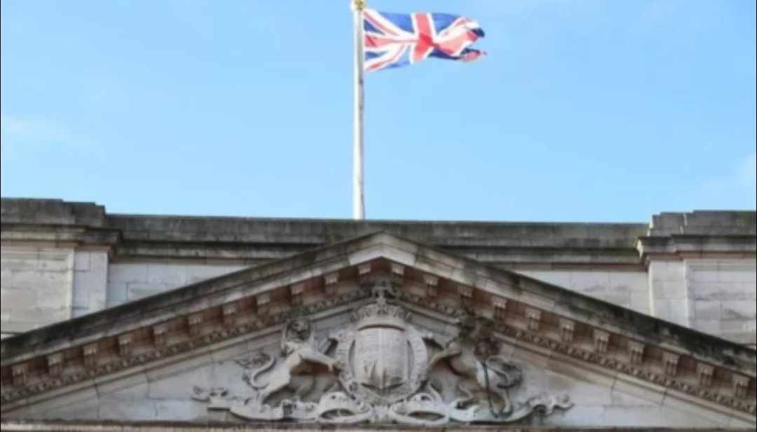 بريطانيا تسحب عددا من موظفي سفارتها في لبنان