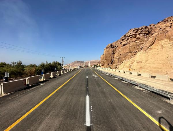 الأشغال تنهي العمل بتحويلة سد الموجب ومعالجة الهبوط على الطريق