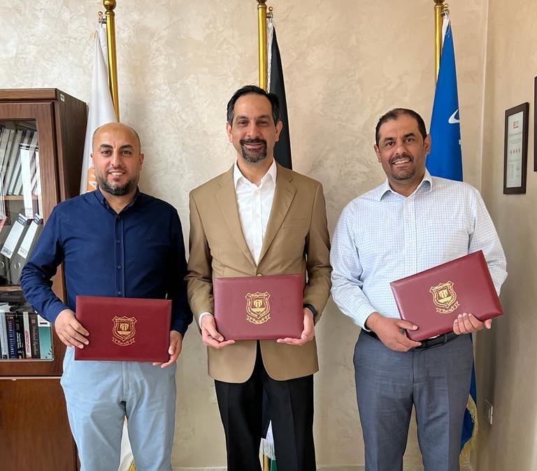 3 من أساتذة تقنية المعلومات في عمان الأهلية يحصلون على شهادة مدرب معتمد من Cisco بالأمن السيبراني
