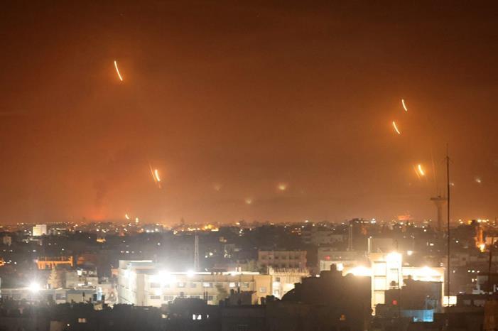 كتائب القسام: قصف أسدود برشقة صاروخية رداً على استهداف المدنيين