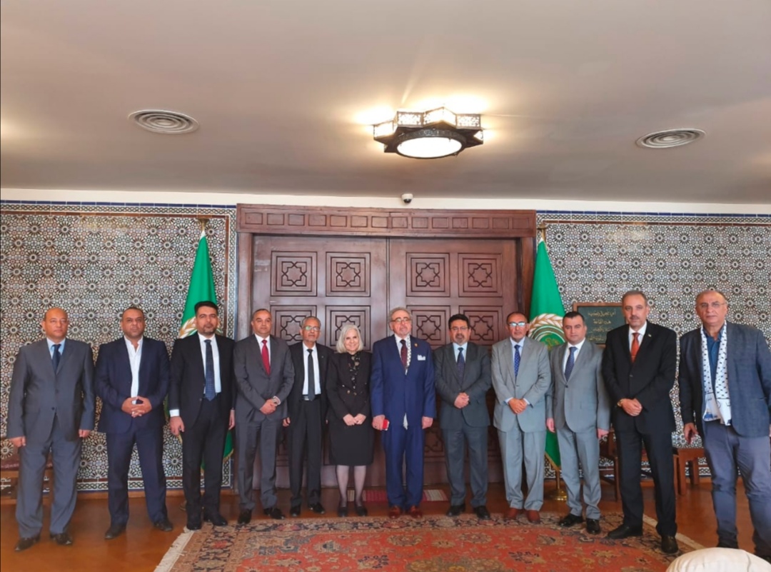 وفد اتحاد الأدباء والكتاب العرب يلتقي مساعد الأمين العام للجامعة العربية