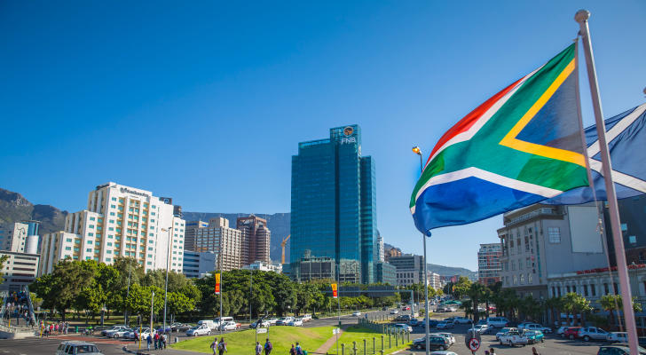 جنوب إفريقيا تستدعي سفير الصهاينة