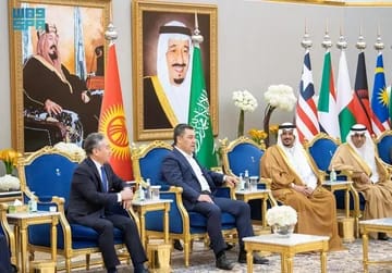 رئيسا قيرغيزستان وإندونيسيا يصلان الرياض وفي مقدمة مستقبليهما نائب أمير المنطقة...صور