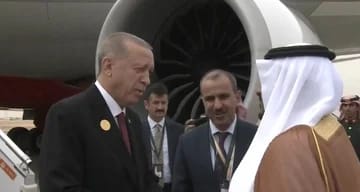 الرئيس التركي يصل الرياض لحضور القمة العربية الإسلامية