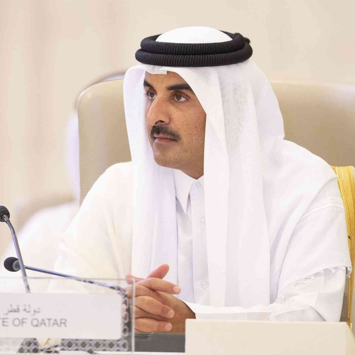 أمير قطر: علينا اتخاذ خطوات رادعة لوقف العدوان على غزة