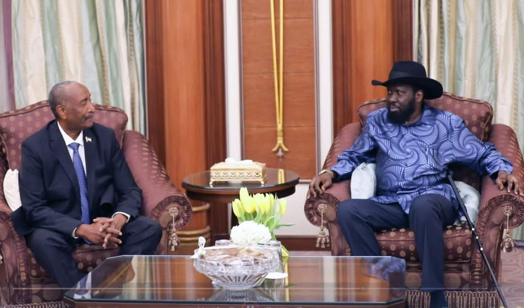 الفريق اول برهان  يلتقي رئيس جمهورية جنوب السودان سلفاكير ميارديت...صور
