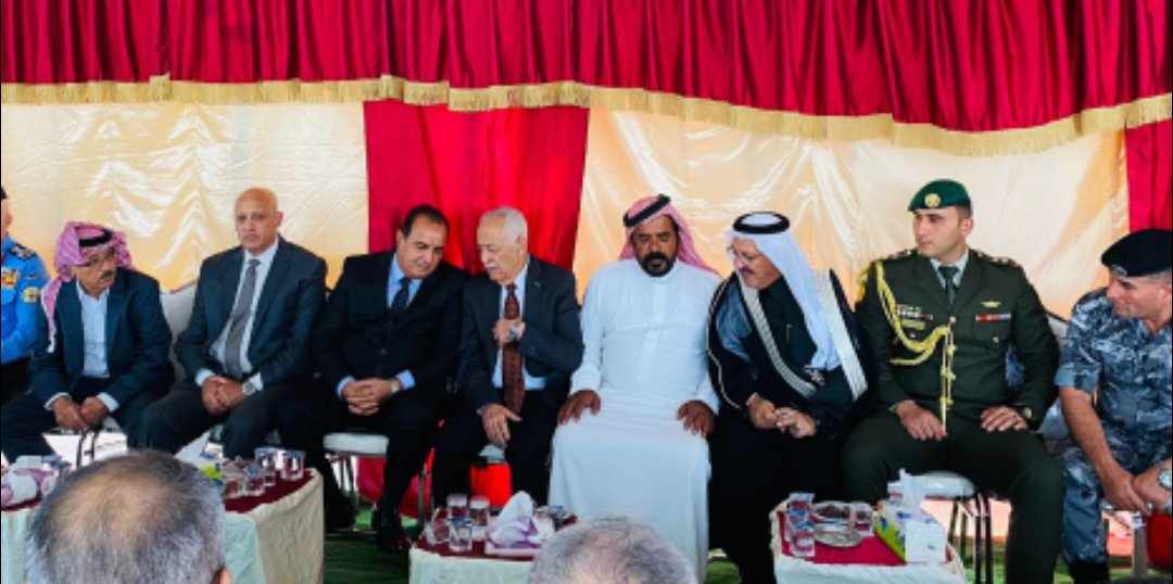 العيسوي ينقل تعازي  الملك وولي العهد بوفاة النائب السابق الحجايا