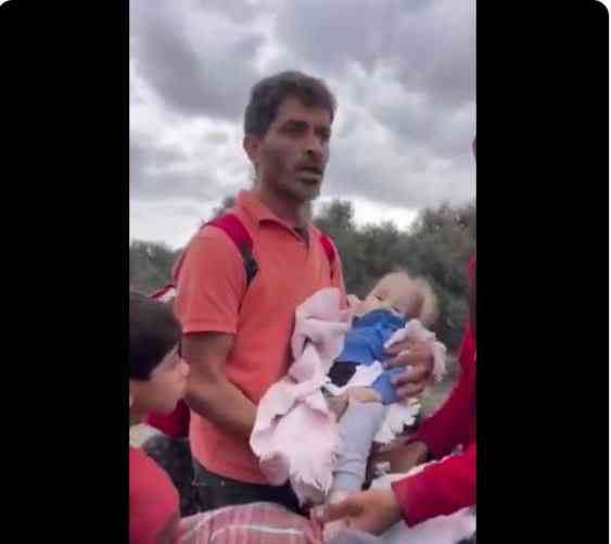 مات بردًا.. وفاة رضيع أثناء النزوح في غزة