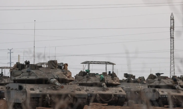 صحة غزة: الدبابات والقناصة يحاصرون مجمع الشفاء