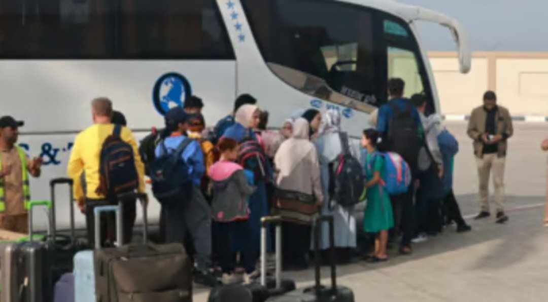 مصر تستقبل الدفعة الأولى من الغزيين المغاربة عبر رفح