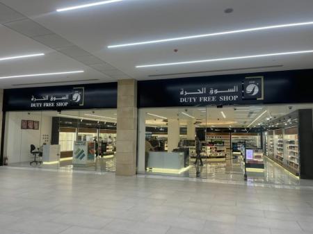 المجالي يتفقد الأسواق الحرة عند جسر الشيخ حسين