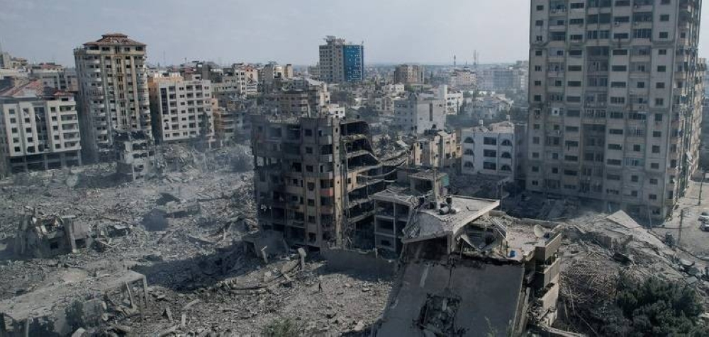 توقف جميع مصادر الطاقة الكهربائية وانقطاع الاتصالات والإنترنت بقطاع غزة