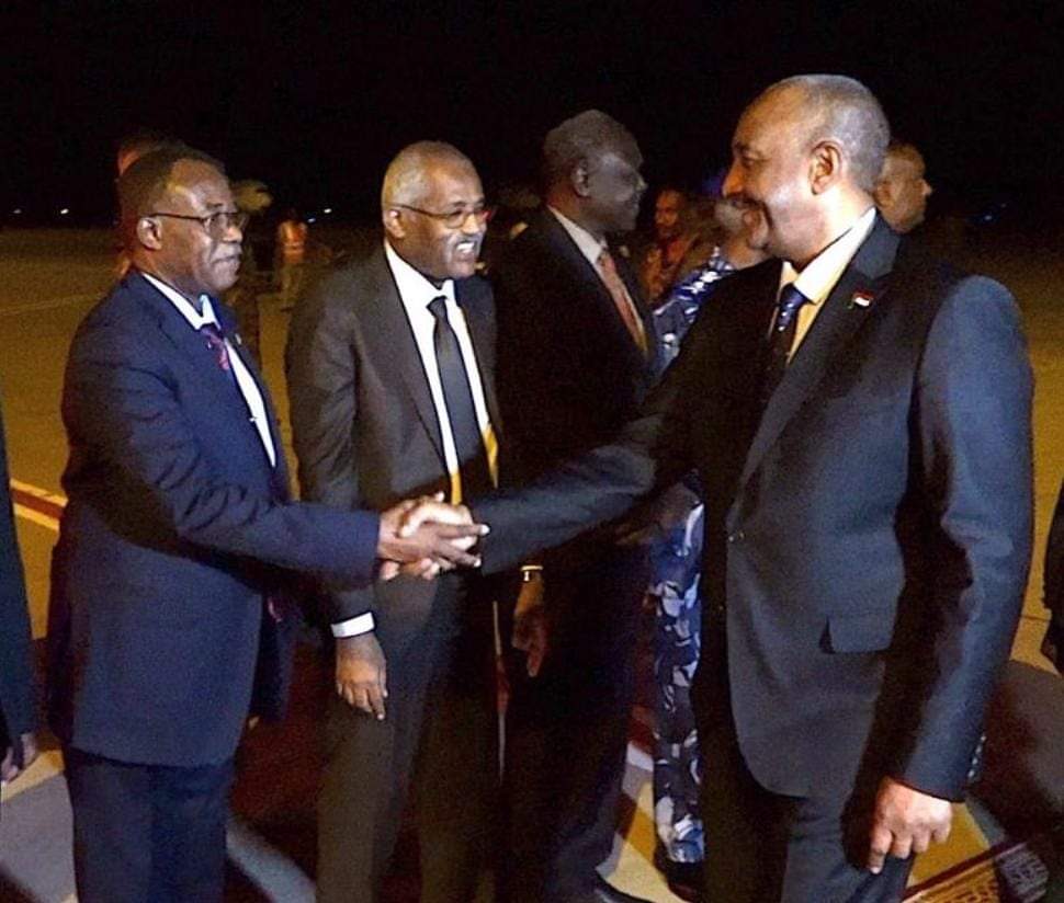 بعد زيارة ناجحة لكينيا  الفريق أول برهان  يعود إلى البلاد