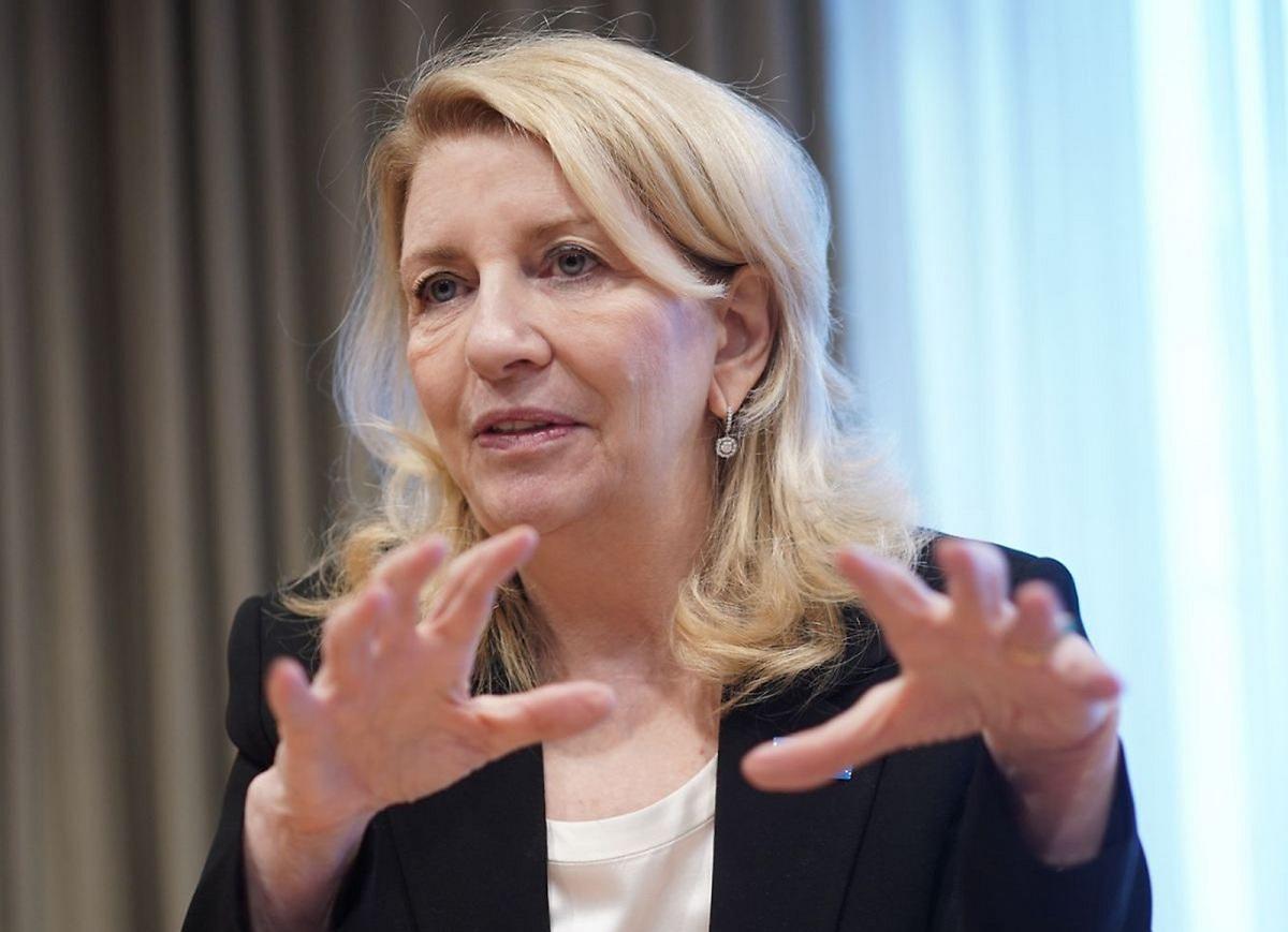 انقلاب مركبة مديرة اليونيسف في طريقها لزيارة غزة