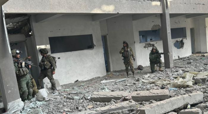 مراسل فوكس نيوز: خلال مرافقتنا لجنود الاحتلال لم يظهروا لنا أي أنفاق في مجمع الشفاء