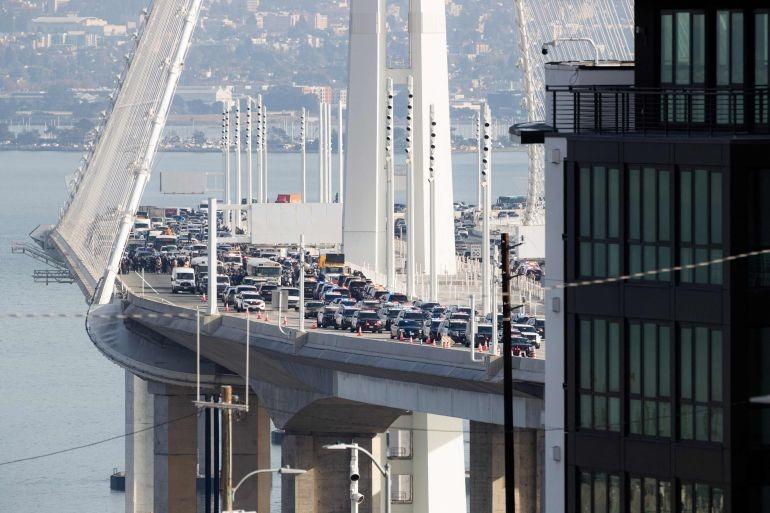 متظاهرون ضد العدوان على غزة يغلقون جسرا رئيسيا في سان فرانسيسكو