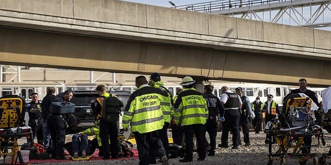 عشرات الجرحى جراء اصطدام قطار بكاسحة ثلوج في شيكاغو