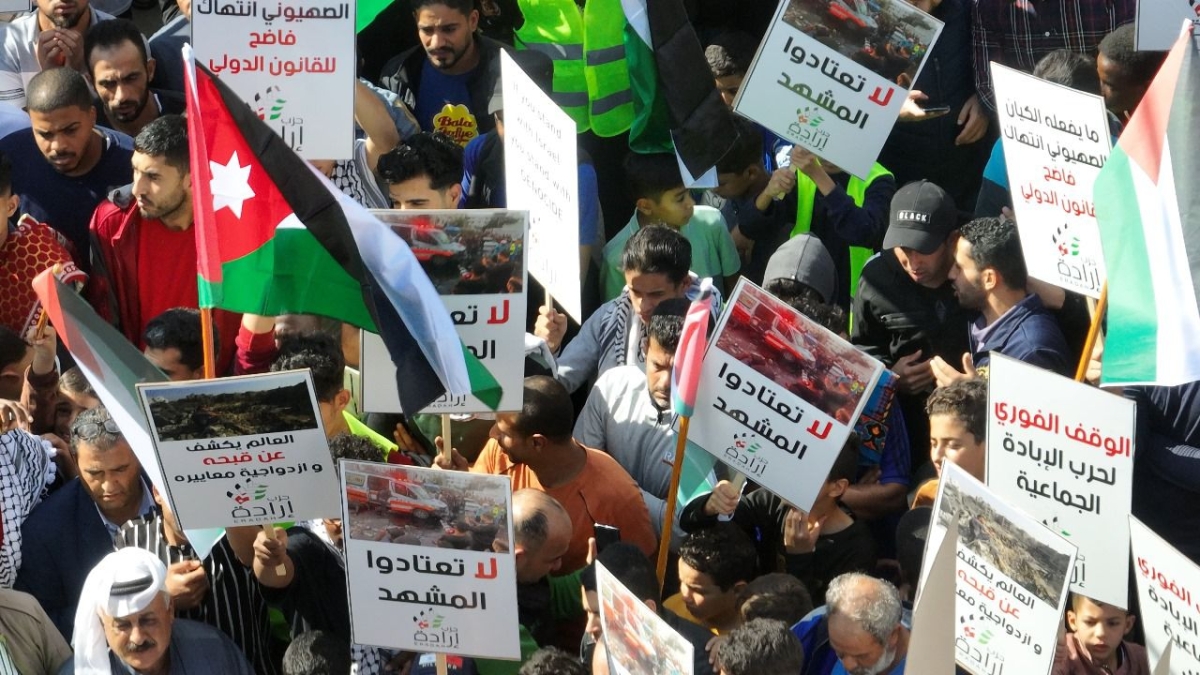وقفة تضامنية مع الاشقاء الفلسطينيين لحزب إرادة في مخيم غزة بحرش ..صور