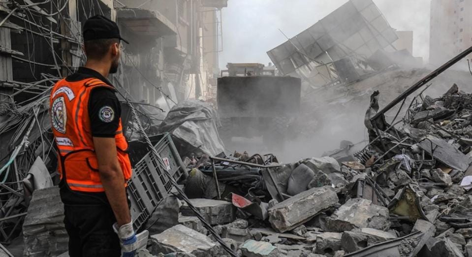 عاجل ..جهاز الدفاع المدني في غزة :عملياتنا معطلة بالكامل بسبب نقص الإمكانيات والامدادات