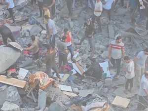 الحرب تلاحق أهل غزة حتى الجنوب.. مقتل 32 بقصف إسرائيلي