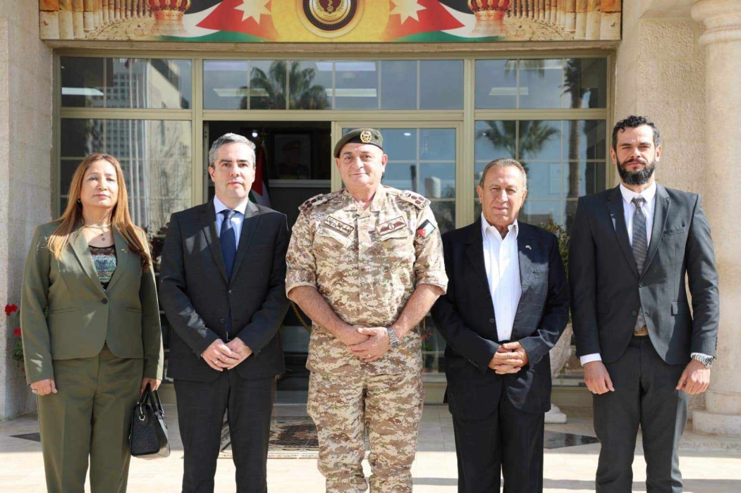 مدير الخدمات الطيبة الملكية   يستقبل سفير جمهورية هنغاريا ...صور
