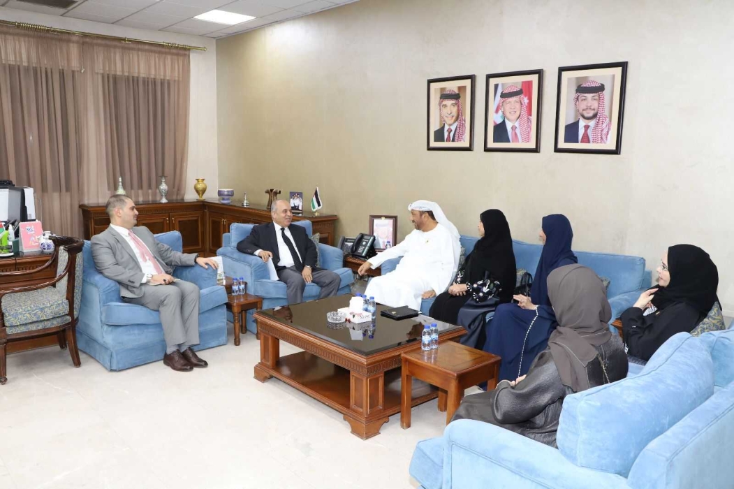 Mahafzah receives delegation from  Khalifa Award for Education