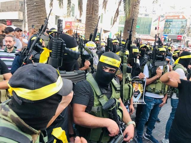 (شهداء الأقصى) تعلن تسليم أسرى من الشراذم بسرية ونجاح