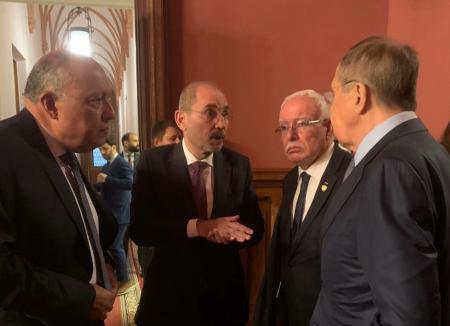 وزراء خارجية عرب يبحثون مع لافروف وقف الحرب على غزة