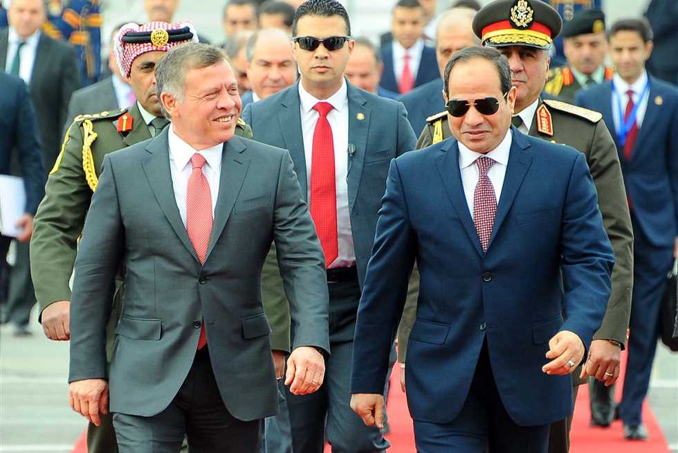 الملك يلتقي السيسي بالقاهرة اليوم