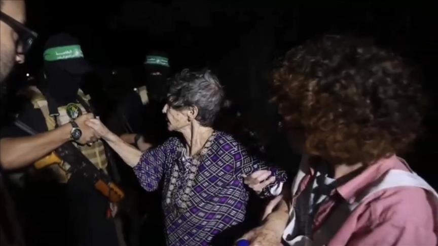 هيئة البث الإسرائيلية: إطلاق المختطفين سيبدأ العاشرة صباحا يوميا