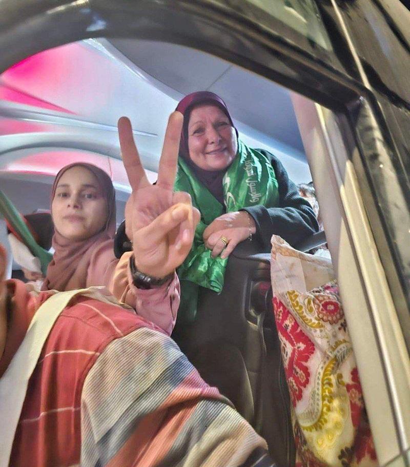 الصهاينة مقهورين ..يصفون الإفراج عن الأسرى بالهزيمة المدوية لإسرائيل