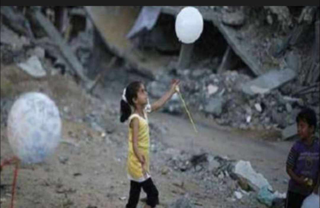 آلاف الفلسطينيين يجوبون أسواق غزة في ظل الهدنة