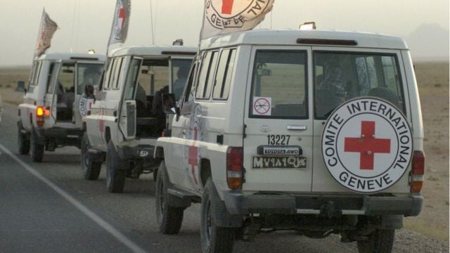 Red Cross receives third group of Israeli prisoners