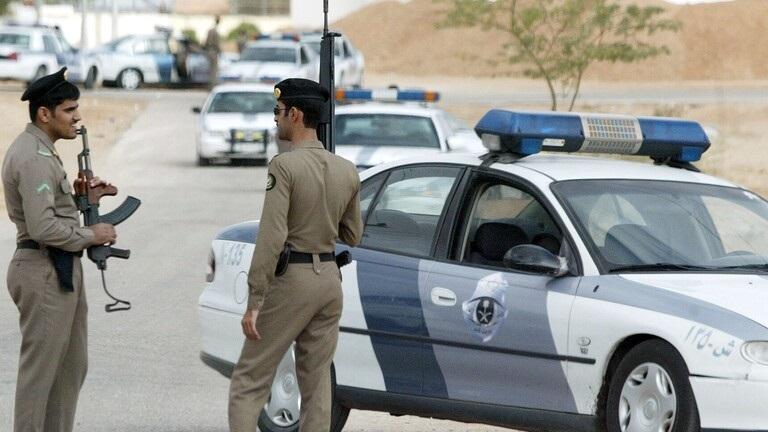 السعودية.. توقيف 13 شخصا استولوا على 16 مليون ريال