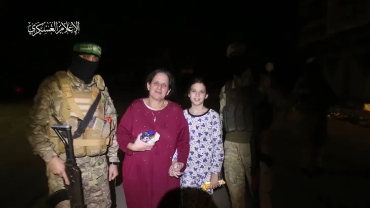 تعامل القسام مع الأسرى.. تفوق أخلاقي ونصر آخر جديد للمقاومة