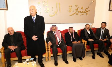 مندوبا عن الملك وولي العهد .. العيسوي يعزي عشيرة الرقاد