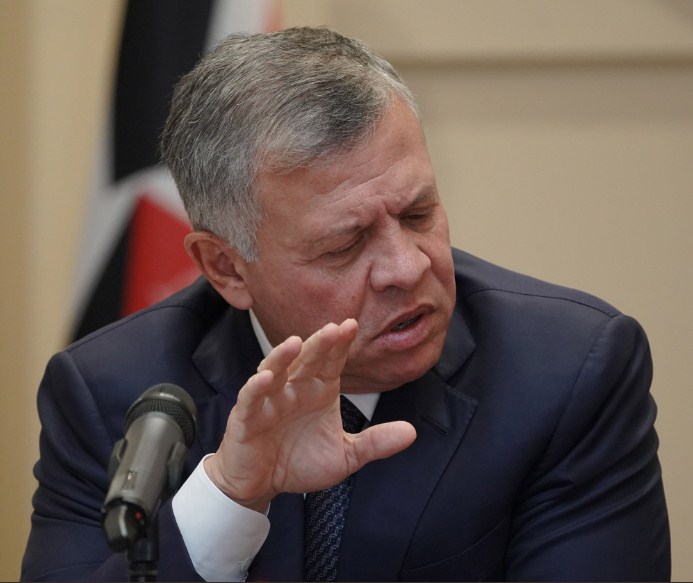 الملك يعقد الآن اجتماعا طارئا بعمان لمؤسسات ومنظمات دولية حول الدعم الإنساني الطارئ لغزة