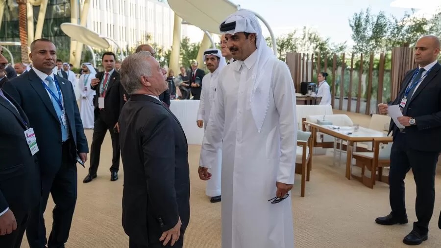 الملك عبدالله الثاني يلتقي أمير قطر الشيخ تميم