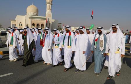 أهالي المدام يحتفلون باليوم الوطني ٥٢ لدولة الامارات