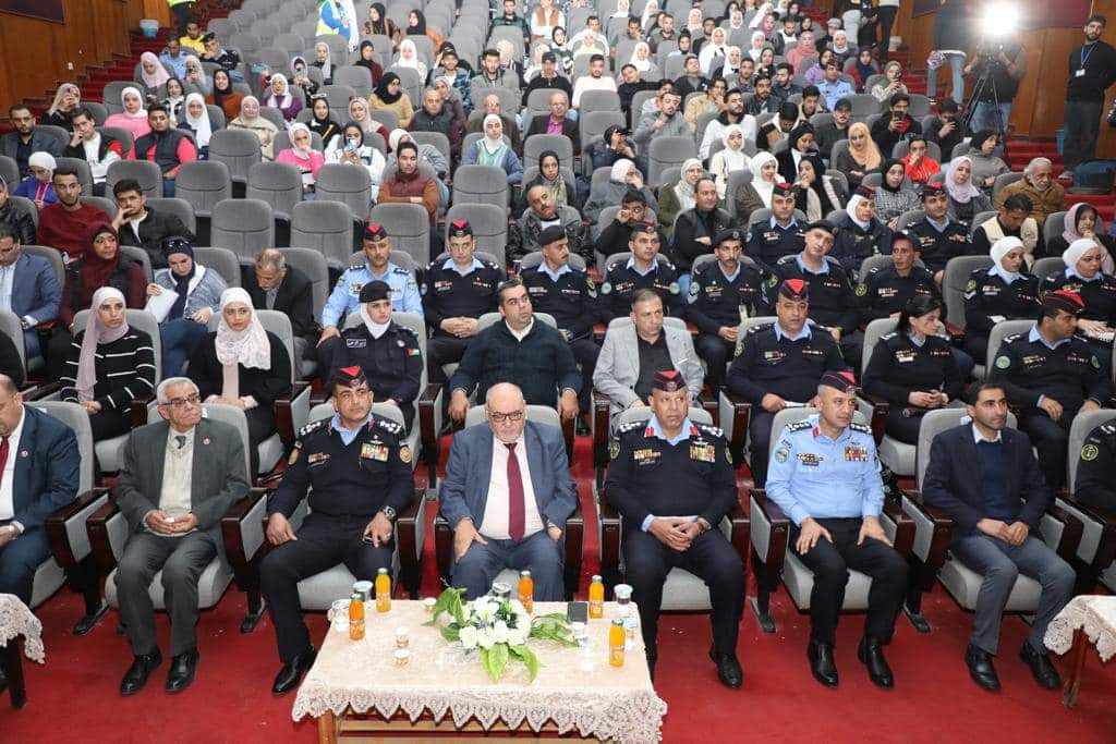مديرية الأمن العام والجامعة الهاشمية تنظمان يوماً توعوياً أمنياً... صور