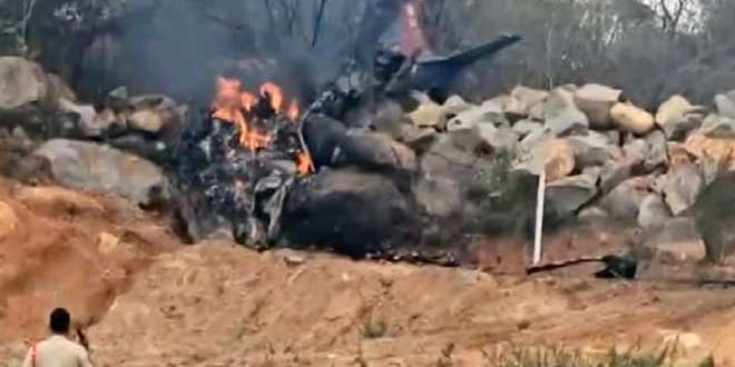 مصرع طياريين هنديين إثر تحطم طائرة تدريب تابعة لسلاح الجو جنوب الهند