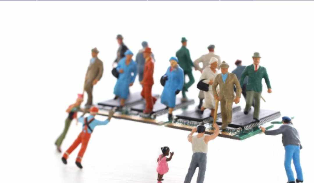 الشباب الياباني قلق على حياته بعد التقاعد!