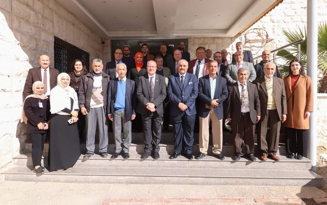الحديد يفتتح العيادات الخارجية  لمستشفى الهلال الأحمر الأردني...صور