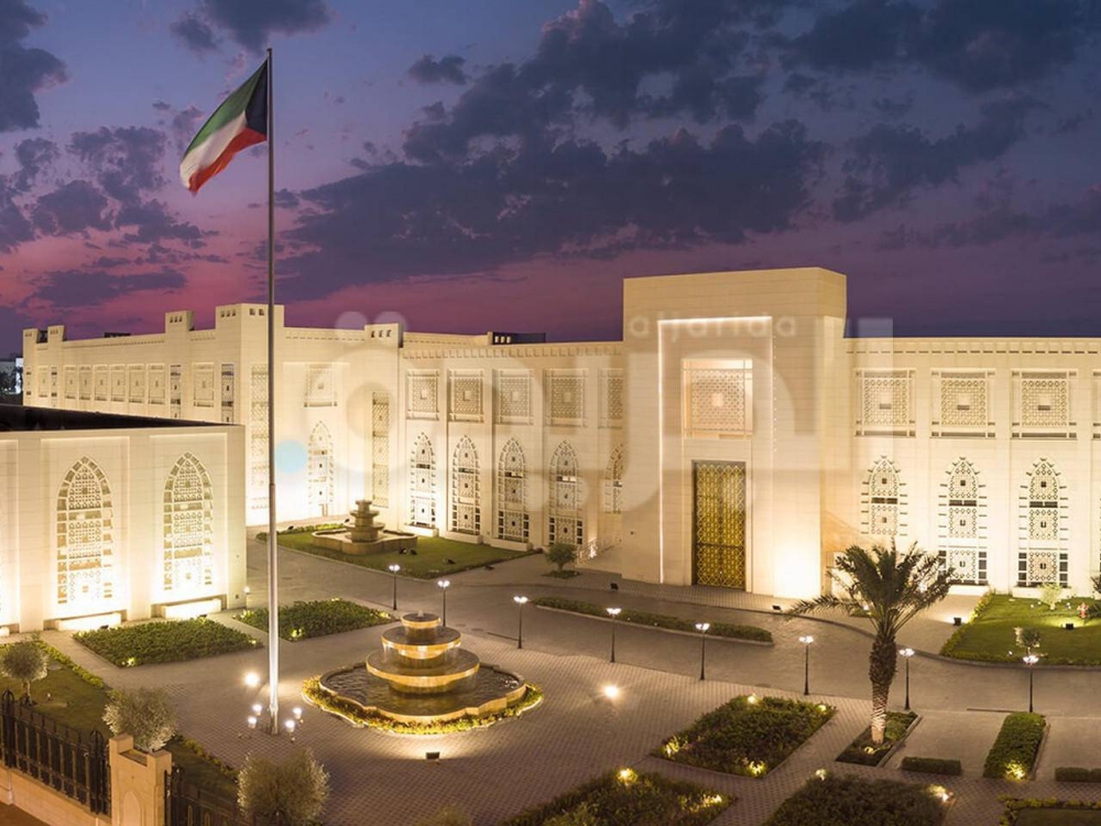 الكويت.. وقف التعيين والترقية بجميع أجهزة الدولة لـ3 أشهر